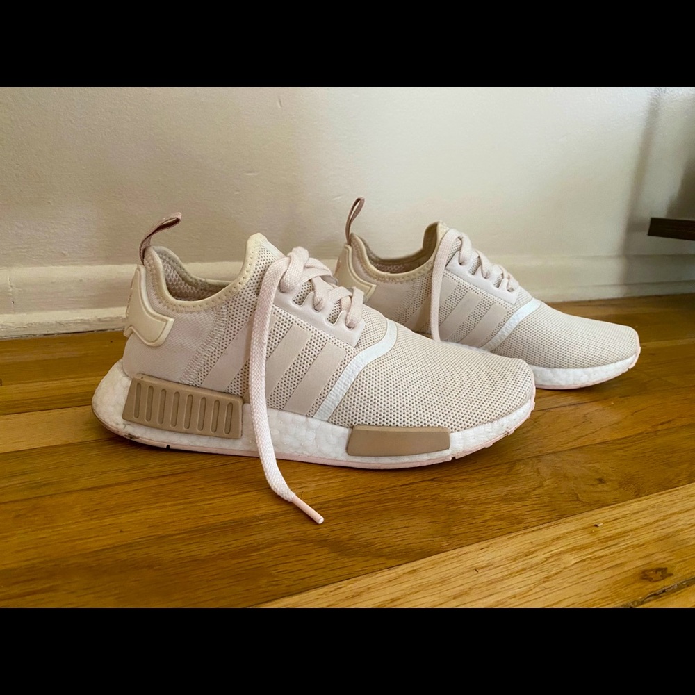 ADIDAS NMD_R1 SHOES